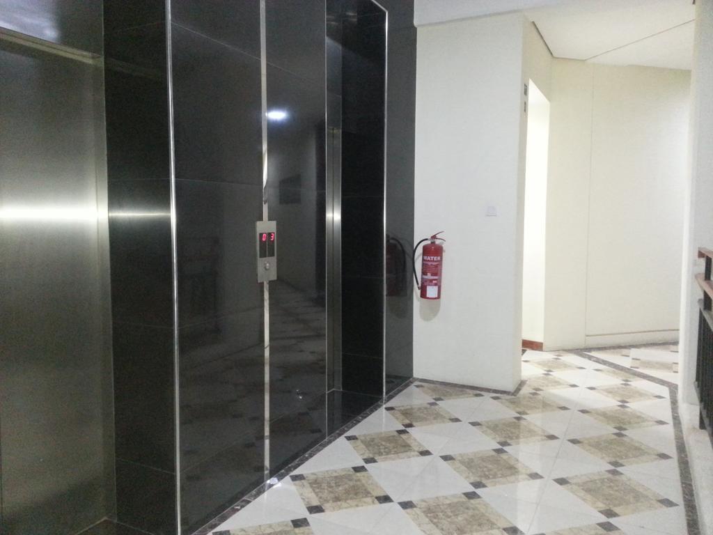 Al Hamra Plaza Apartment Al-Manamah Bagian luar foto