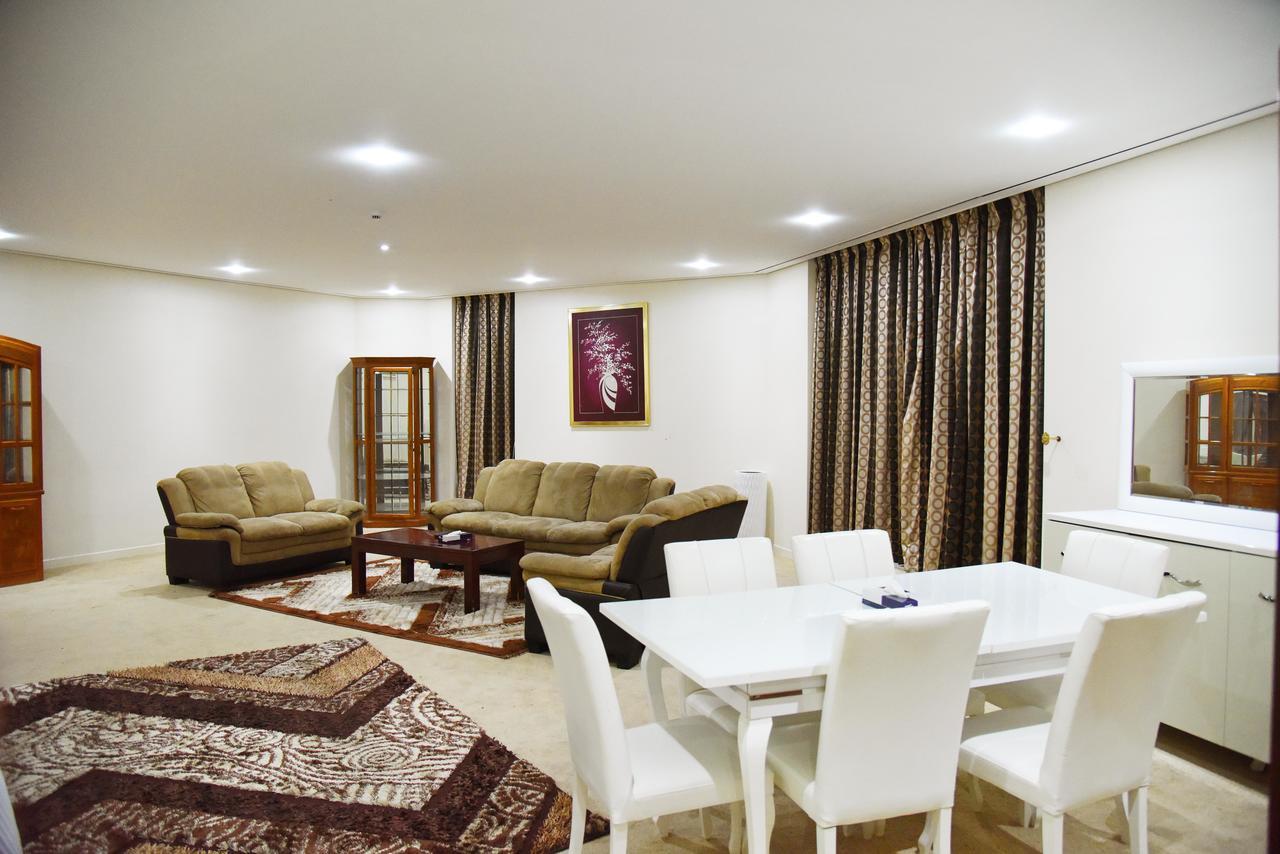 Al Hamra Plaza Apartment Al-Manamah Bagian luar foto